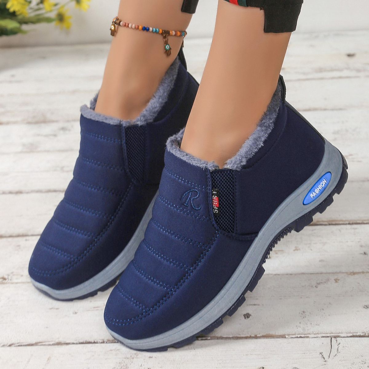Women’s Warm Plush-Lined Ankle Boots – Waterproof Non-Slip Boots for Winter & Outdoor Wear