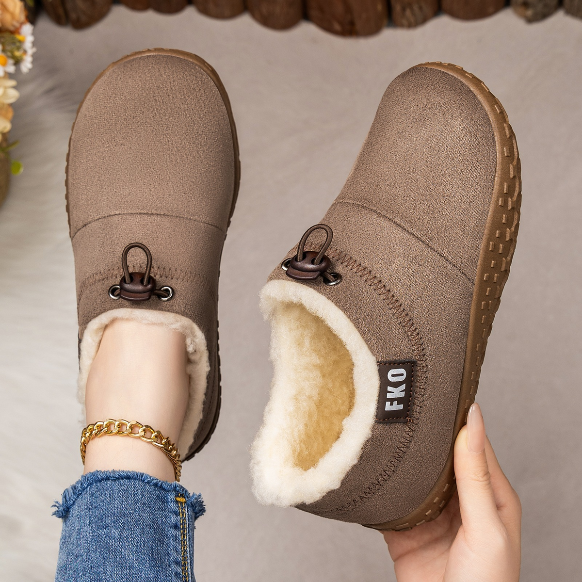 Women’s Warm Plush-Lined Mules – Warm, Comfortable & Non-Slip Winter Shoes