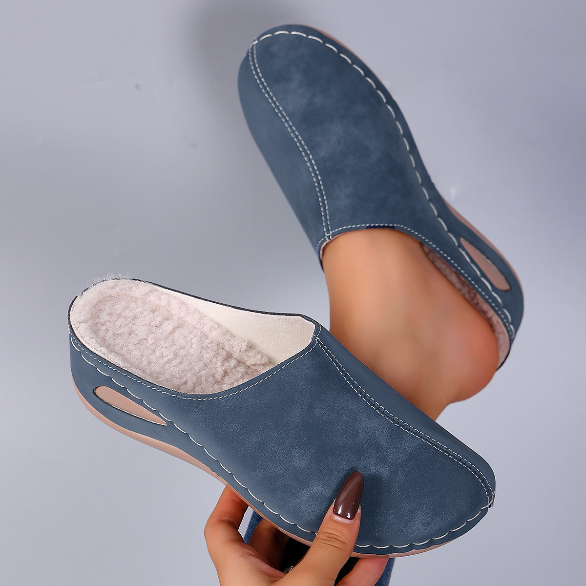 Women's Warm Comfort Winter Mules – Warm Plush Interior with Non-Slip Supportive Sole